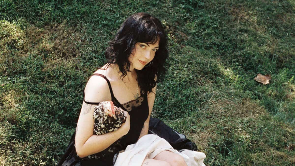 Violet Grohl Rilis Debut Album Be Sweet To Me, Tunjukkan Identitas Sendiri