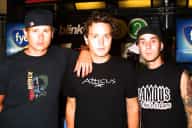 Blink-182 Hidupkan Kembali MySpace untuk 25 Tahun Take Off Your Pants and Jacket.