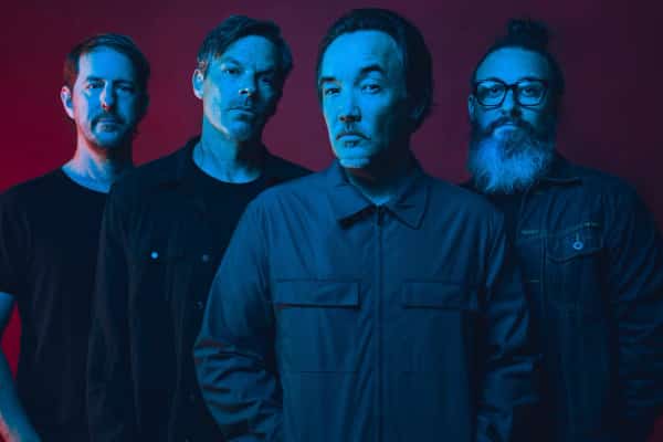 8 tahun tanpa lagu baru, Hoobastank akhirnya kembali lewat single “How Do You Sleep?”
