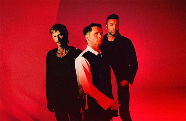 Setelah Merilis 3 Single, Muse Umumkan Album Terbarunya ‘The Wow! Signal’.